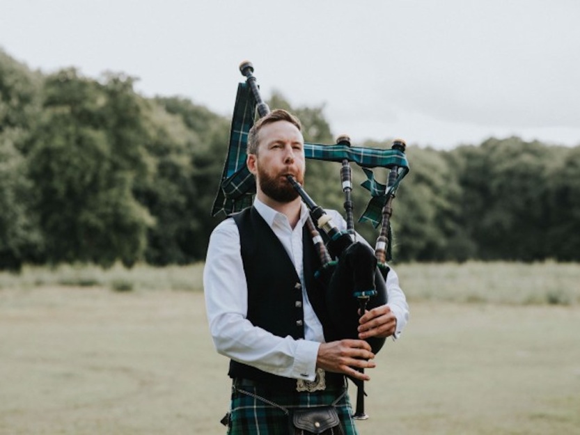 Matthew <br> <span style="display:none;"> Scottish // Piper // Bagpipes // Weddings // Soloist </span>